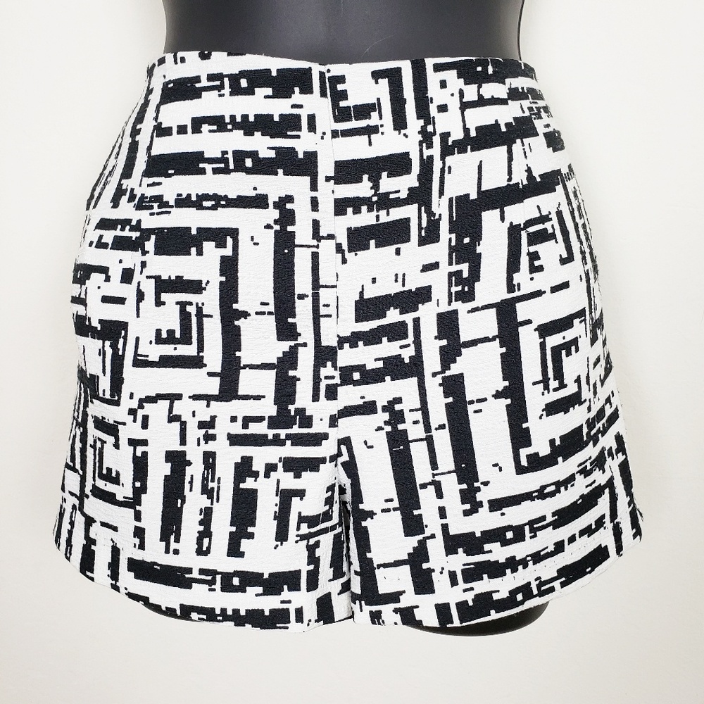 FOREVER 21 print mini shorts